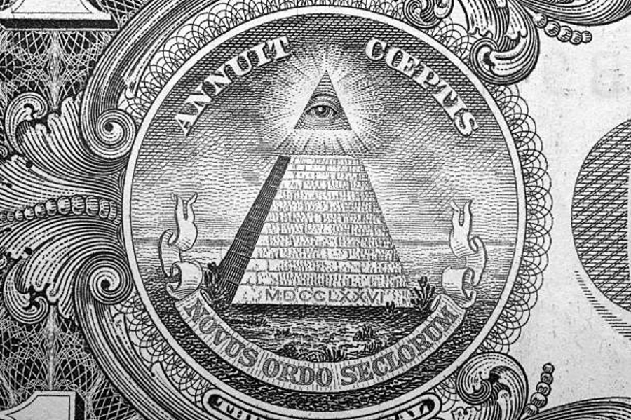 US Dollar pyramid